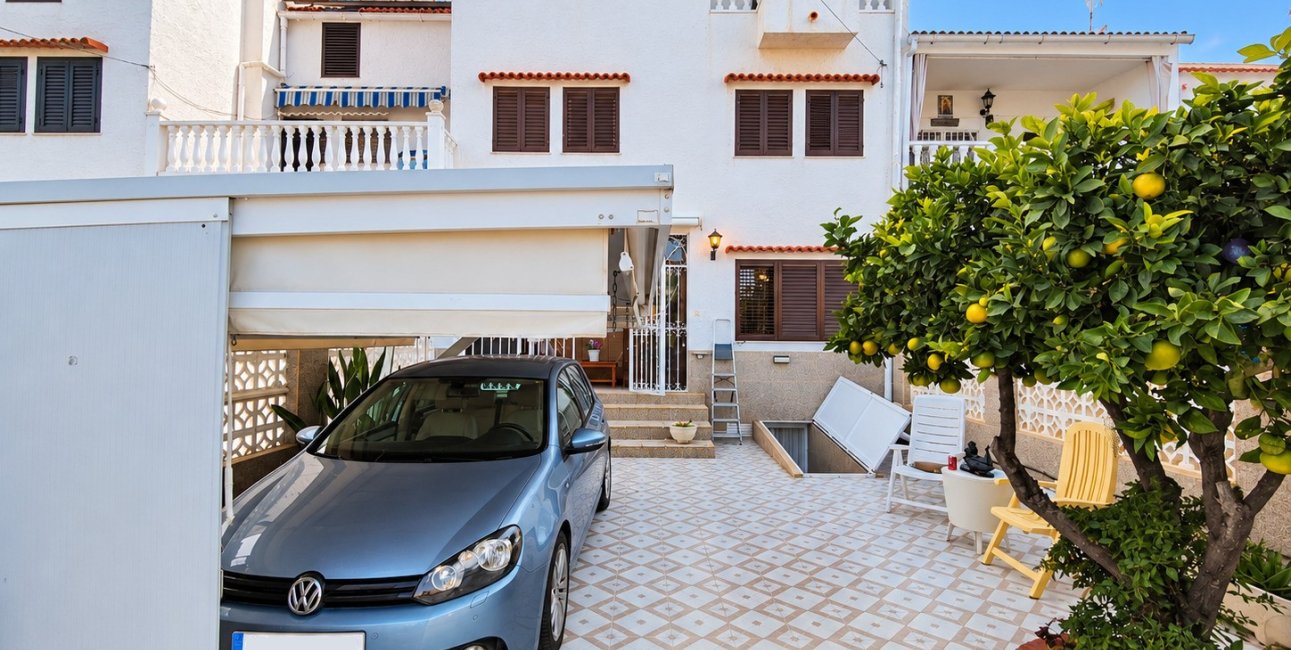 Reventa - Adosado -
Torrevieja - Torrevieja - Centre