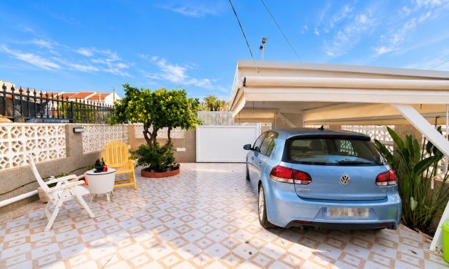 Reventa - Adosado -
Torrevieja - Torrevieja - Centre