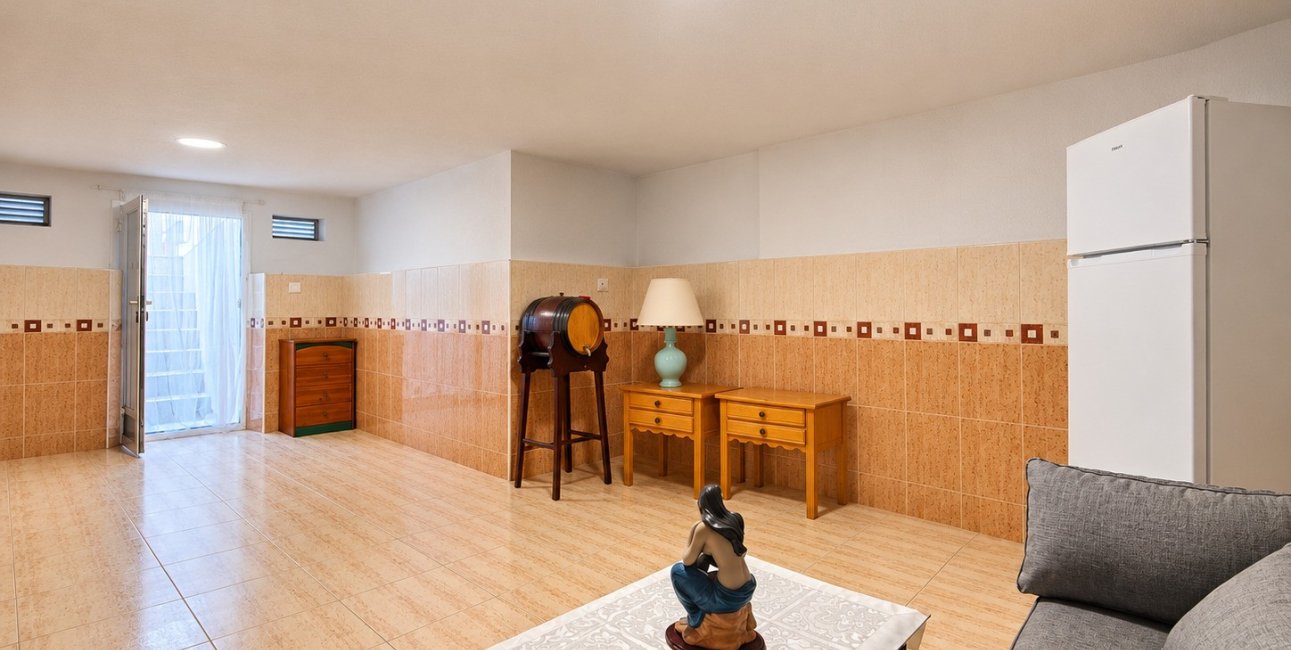 Reventa - Adosado -
Torrevieja - Torrevieja - Centre