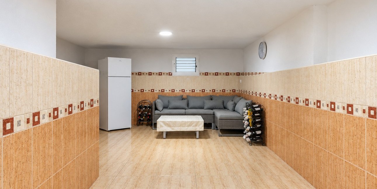 Reventa - Adosado -
Torrevieja - Torrevieja - Centre