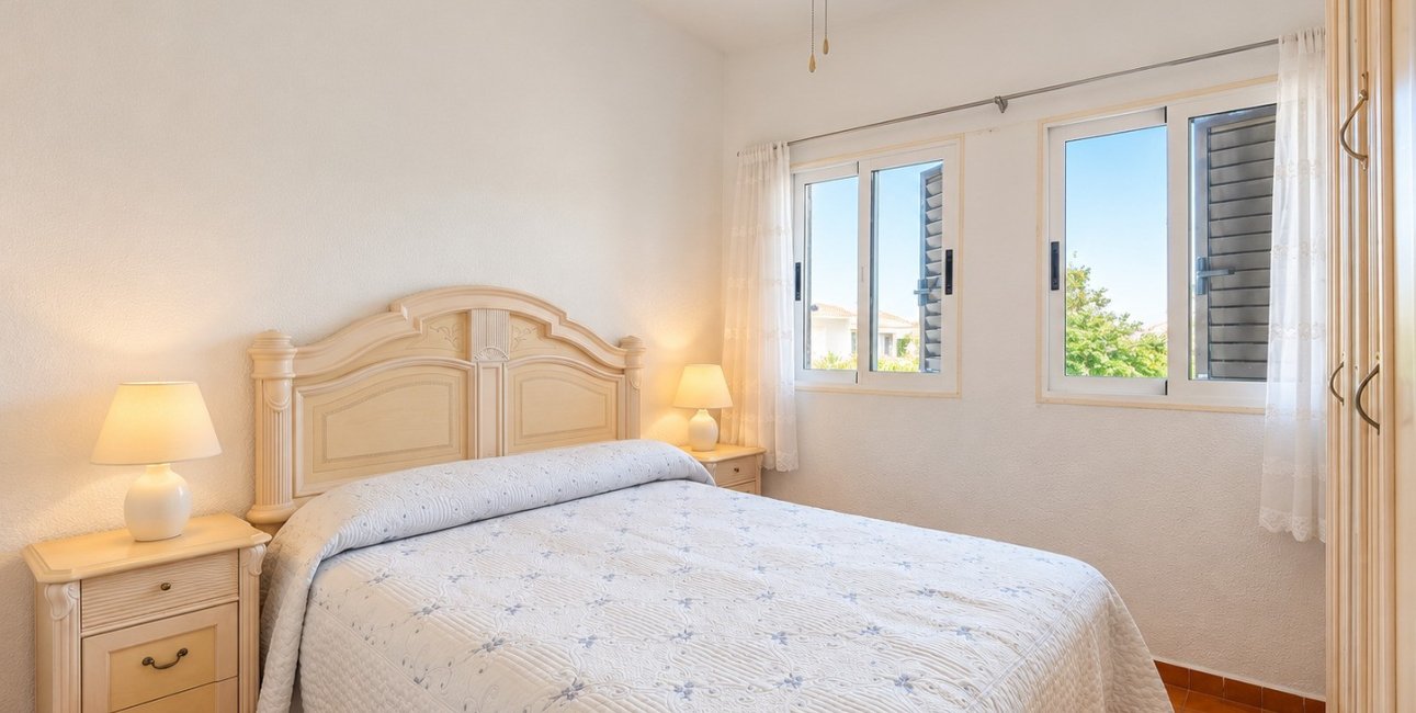Reventa - Adosado -
Torrevieja - Torrevieja - Centre