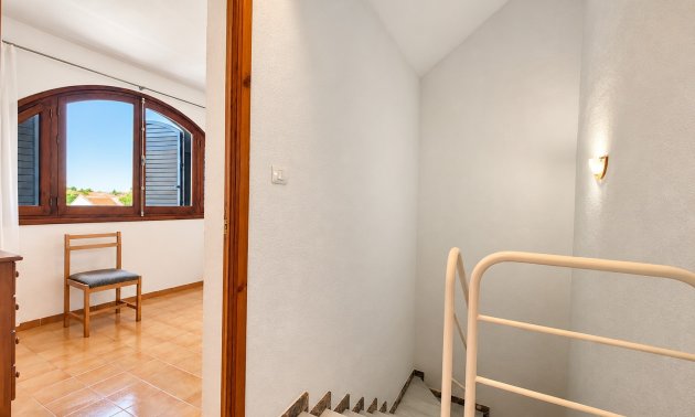 Reventa - Adosado -
Torrevieja - Torrevieja - Centre