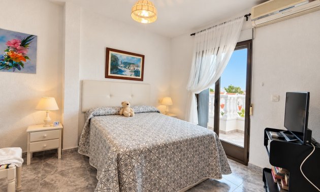 Reventa - Adosado -
Torrevieja - Torrevieja - Centre