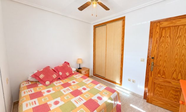 Resale - Semi - Detached Villa -
Alicante - La Florida