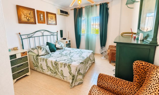 Resale - Townhouse -
Orihuela Costa - Playa Flamenca