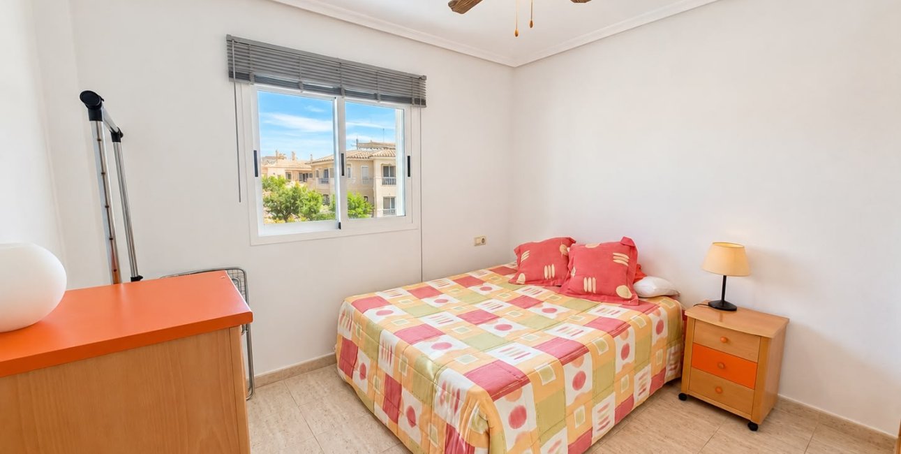Resale - Townhouse -
Orihuela Costa - Playa Flamenca