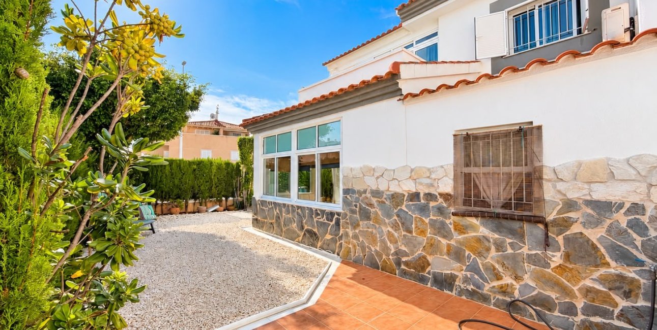 Resale - Townhouse -
Orihuela Costa - Playa Flamenca