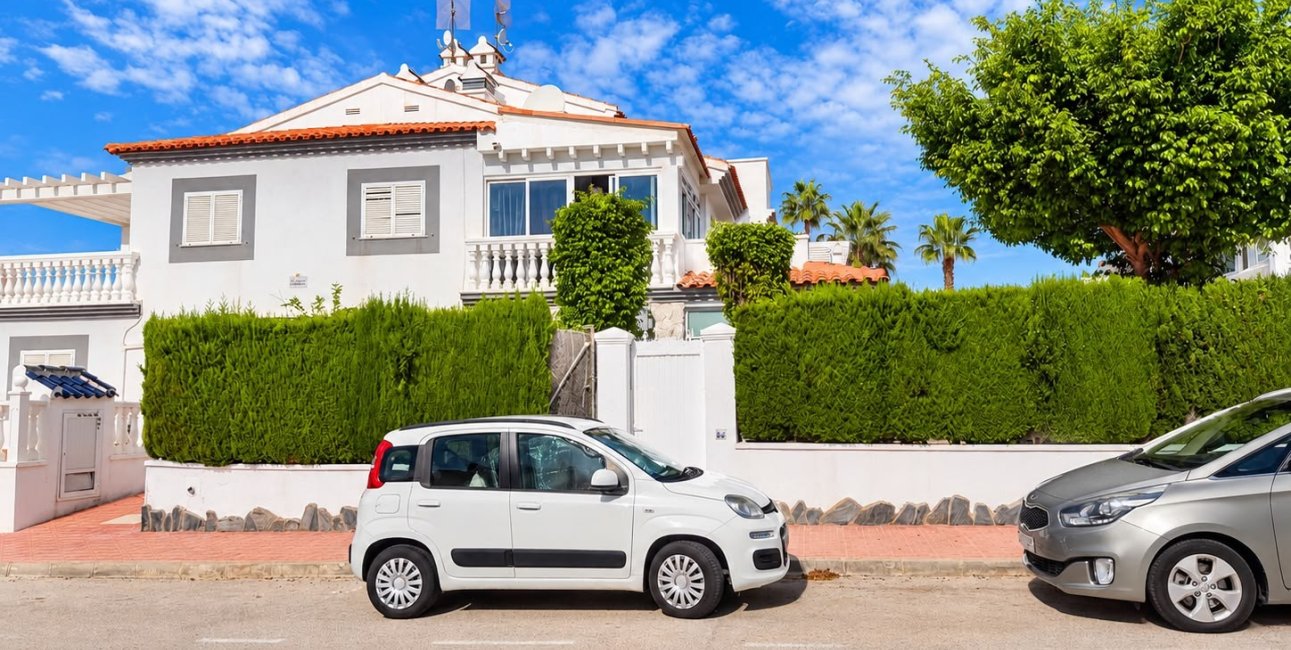 Resale - Townhouse -
Orihuela Costa - Playa Flamenca