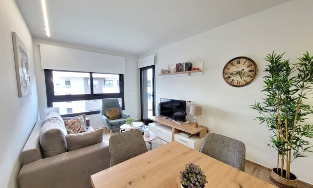 Resale - Apartment / flat -
Orihuela Costa - Villamartin