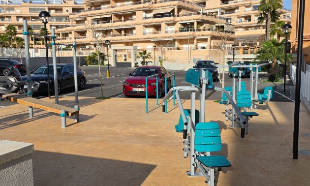 Resale - Apartment / flat -
Orihuela Costa - Villamartin