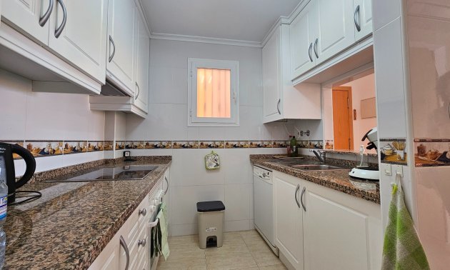 Resale - Apartment / flat -
Torrevieja - Torreblanca