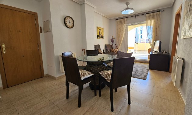 Resale - Apartment / flat -
Torrevieja - Torreblanca