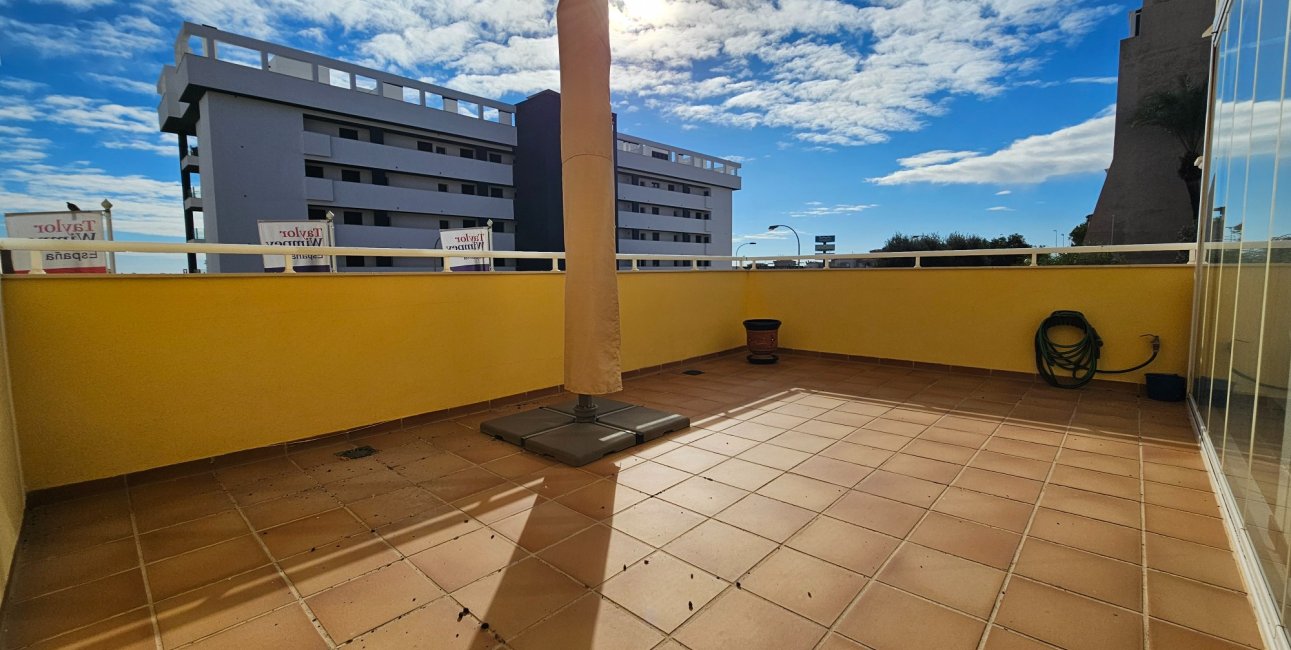 Resale - Apartment / flat -
Torrevieja - Torreblanca