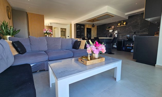 Resale - Villa -
Algorfa - La Finca Golf Resort