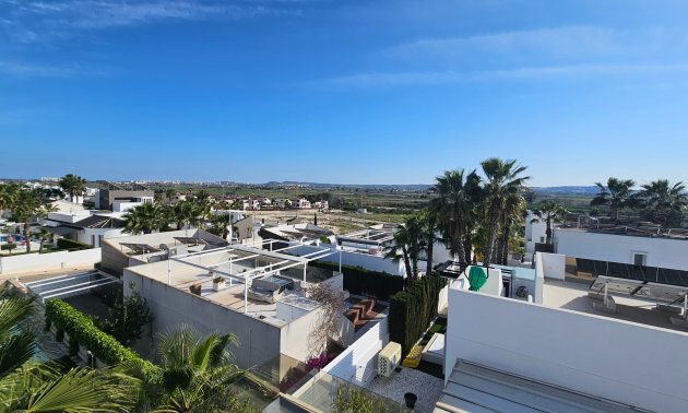Resale - Villa -
La Marina - La Marina - Urbanization