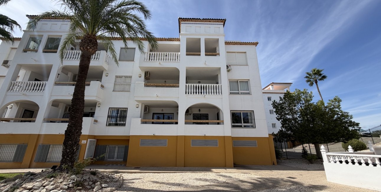 Resale - Apartment / flat -
Orihuela Costa - Villamartin