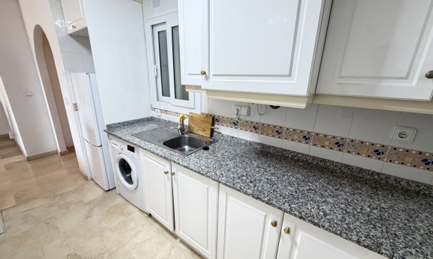 Resale - Apartment / flat -
Orihuela Costa - Villamartin