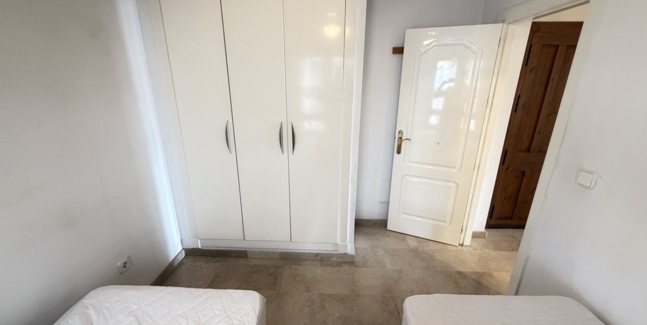 Resale - Apartment / flat -
Orihuela Costa - Villamartin