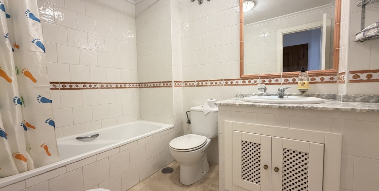 Resale - Apartment / flat -
Orihuela Costa - Villamartin