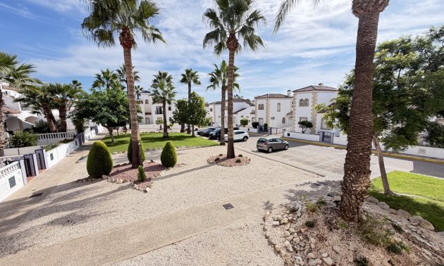 Resale - Apartment / flat -
Orihuela Costa - Villamartin