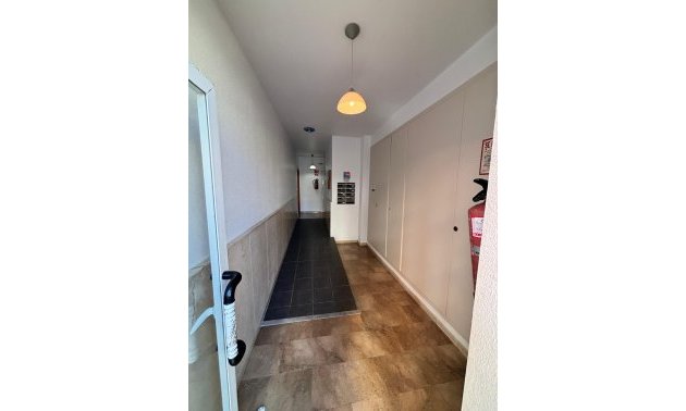 Resale - Apartment / flat -
Almoradi - Almoradi - Town