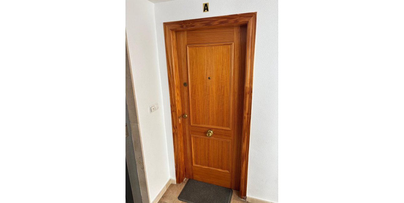Resale - Apartment / flat -
Almoradi - Almoradi - Town