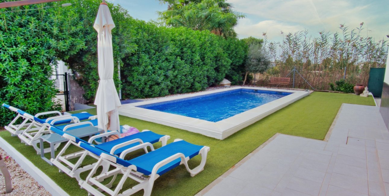Resale - Country House -
Dolores - Dolores - Country