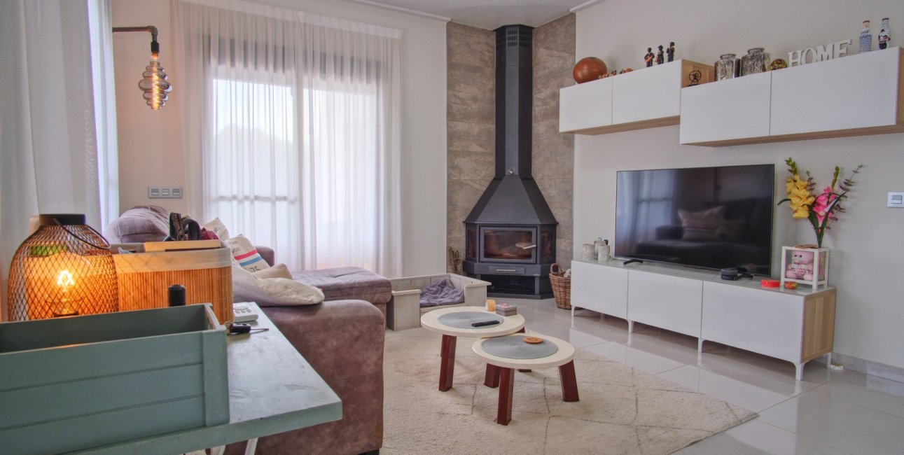 Resale - Country House -
Dolores - Dolores - Country