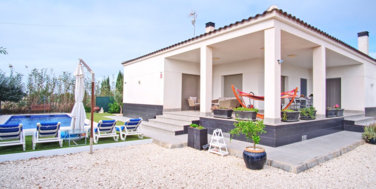 Resale - Country House -
Dolores - Dolores - Country