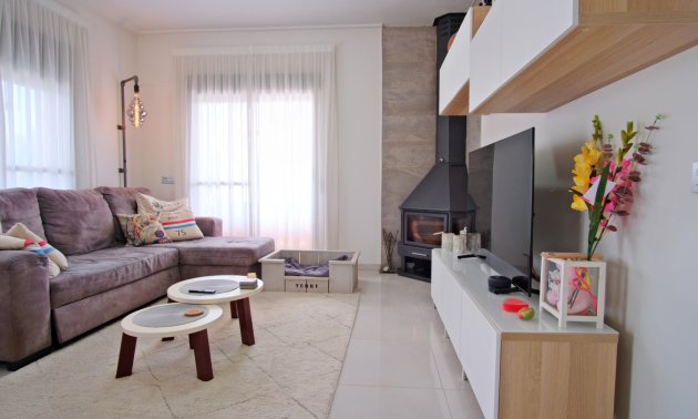 Resale - Country House -
Dolores - Dolores - Country