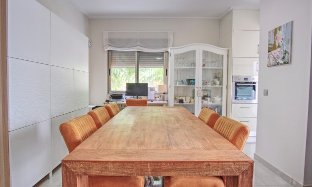 Resale - Country House -
Dolores - Dolores - Country