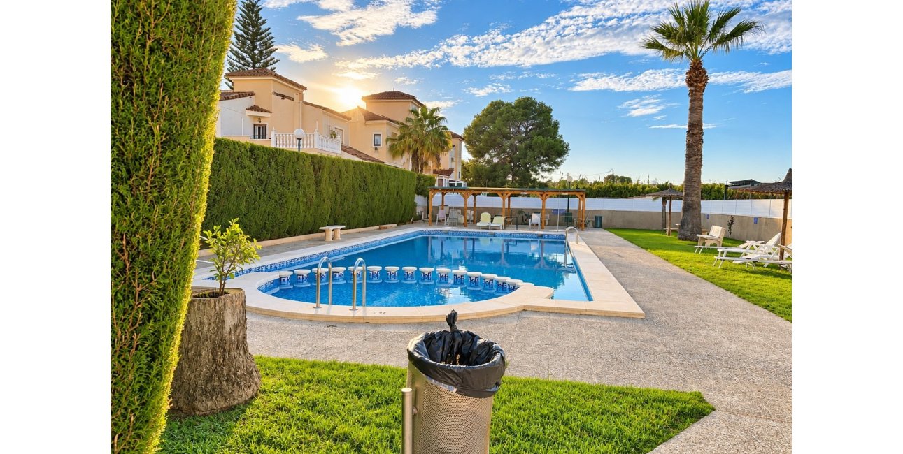 Resale - Townhouse -
Algorfa - Montebello