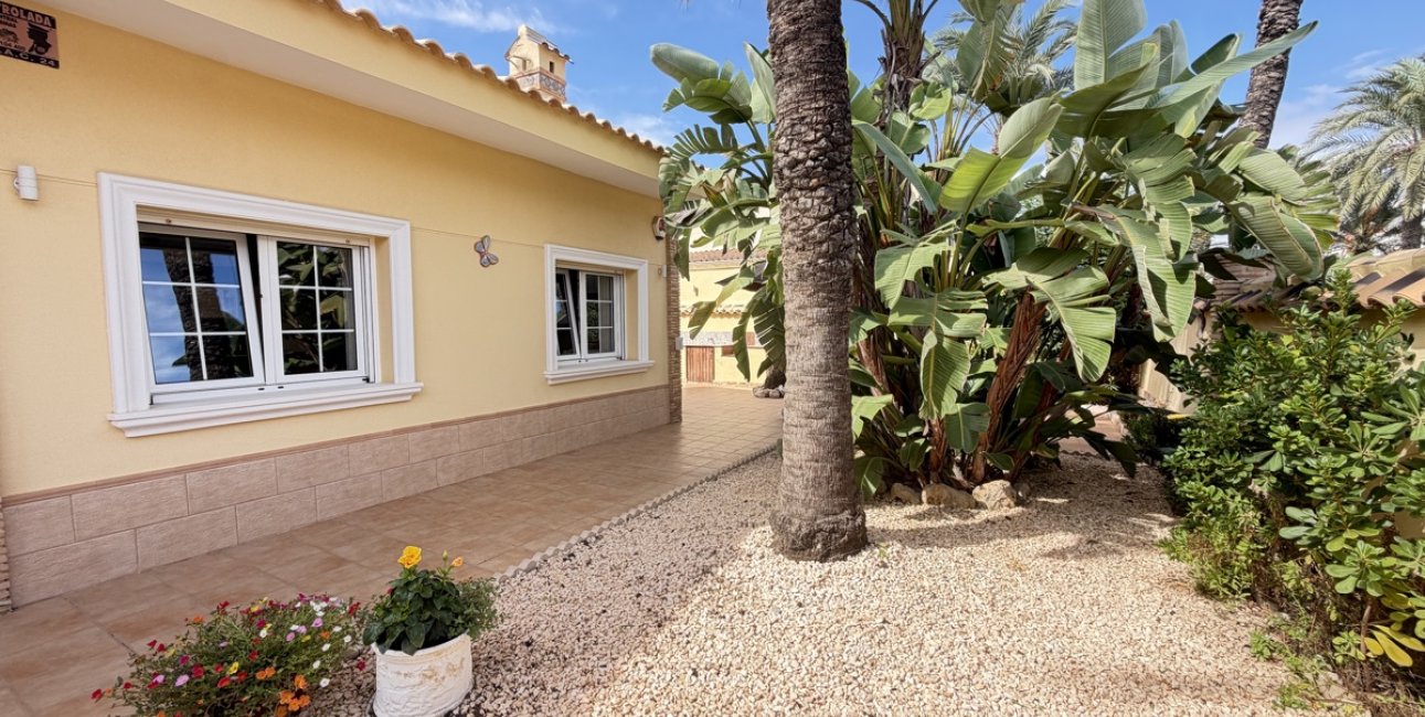 Resale - Villa -
Orihuela Costa - Cabo Roig