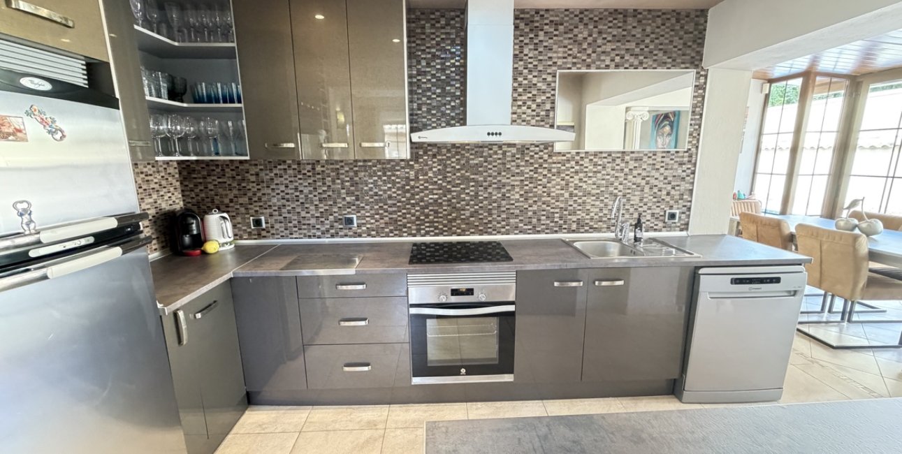 Resale - Villa -
Orihuela Costa - Cabo Roig