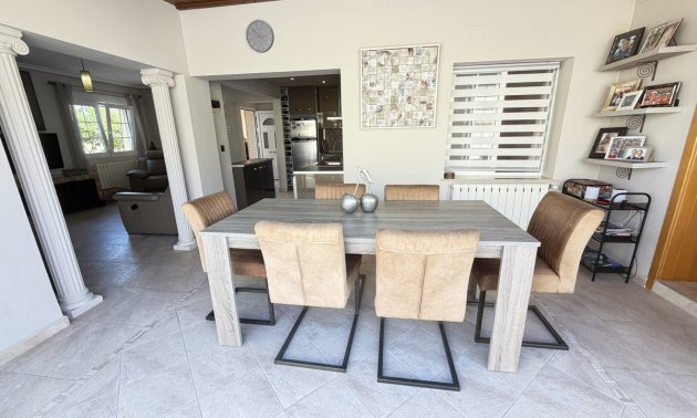 Resale - Villa -
Orihuela Costa - Cabo Roig