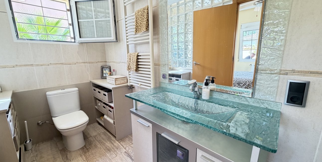 Resale - Villa -
Orihuela Costa - Cabo Roig