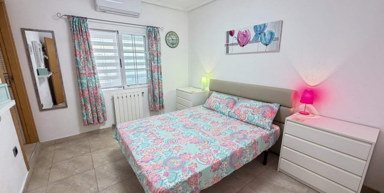 Resale - Villa -
Orihuela Costa - Cabo Roig