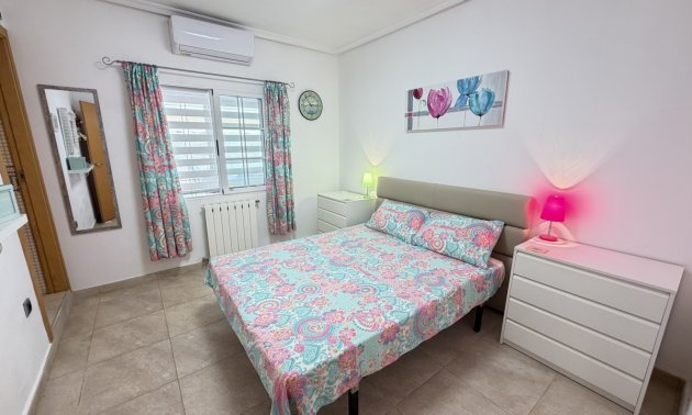 Resale - Villa -
Orihuela Costa - Cabo Roig