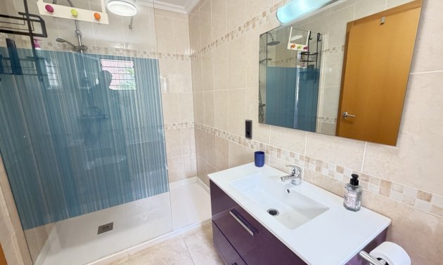 Resale - Villa -
Orihuela Costa - Cabo Roig