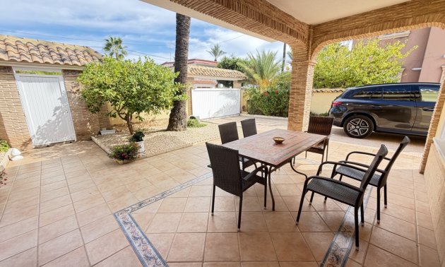 Resale - Villa -
Orihuela Costa - Cabo Roig