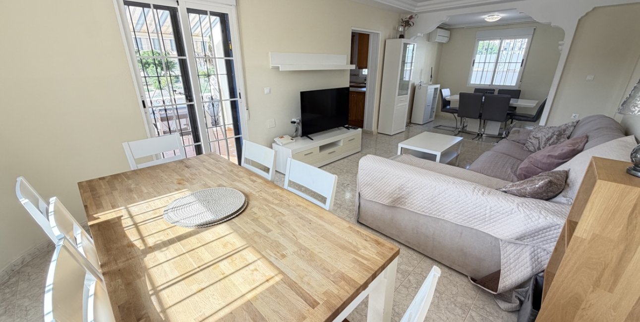 Resale - Villa -
Orihuela Costa - El Galan
