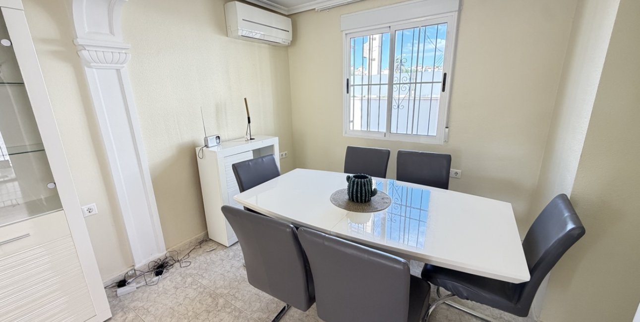 Resale - Villa -
Orihuela Costa - El Galan