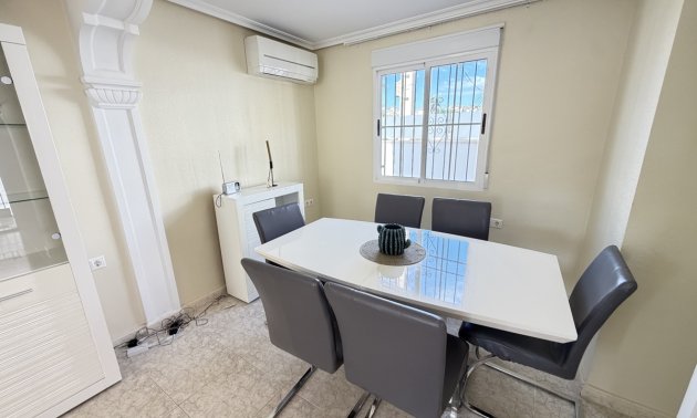 Resale - Villa -
Orihuela Costa - El Galan
