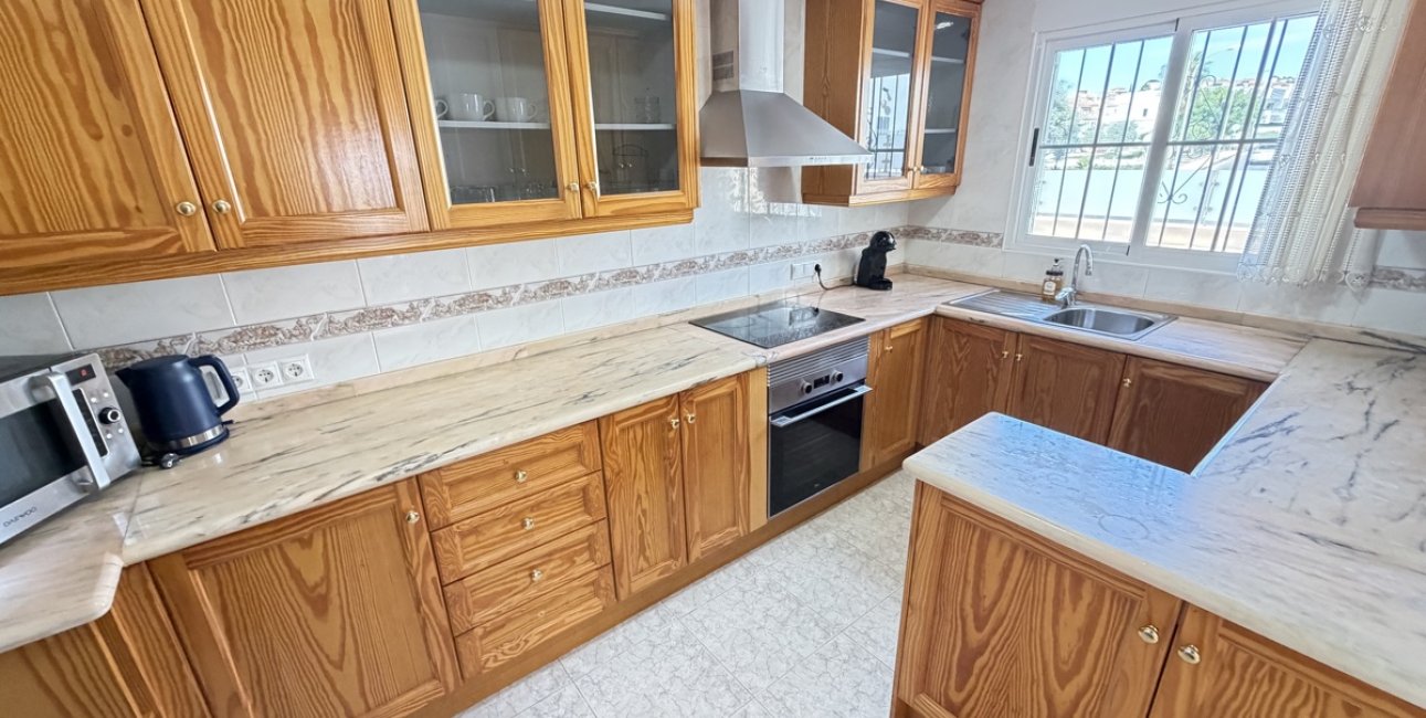 Resale - Villa -
Orihuela Costa - El Galan