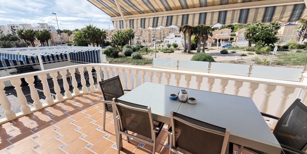 Resale - Villa -
Orihuela Costa - El Galan