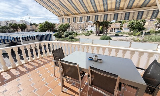 Resale - Villa -
Orihuela Costa - El Galan
