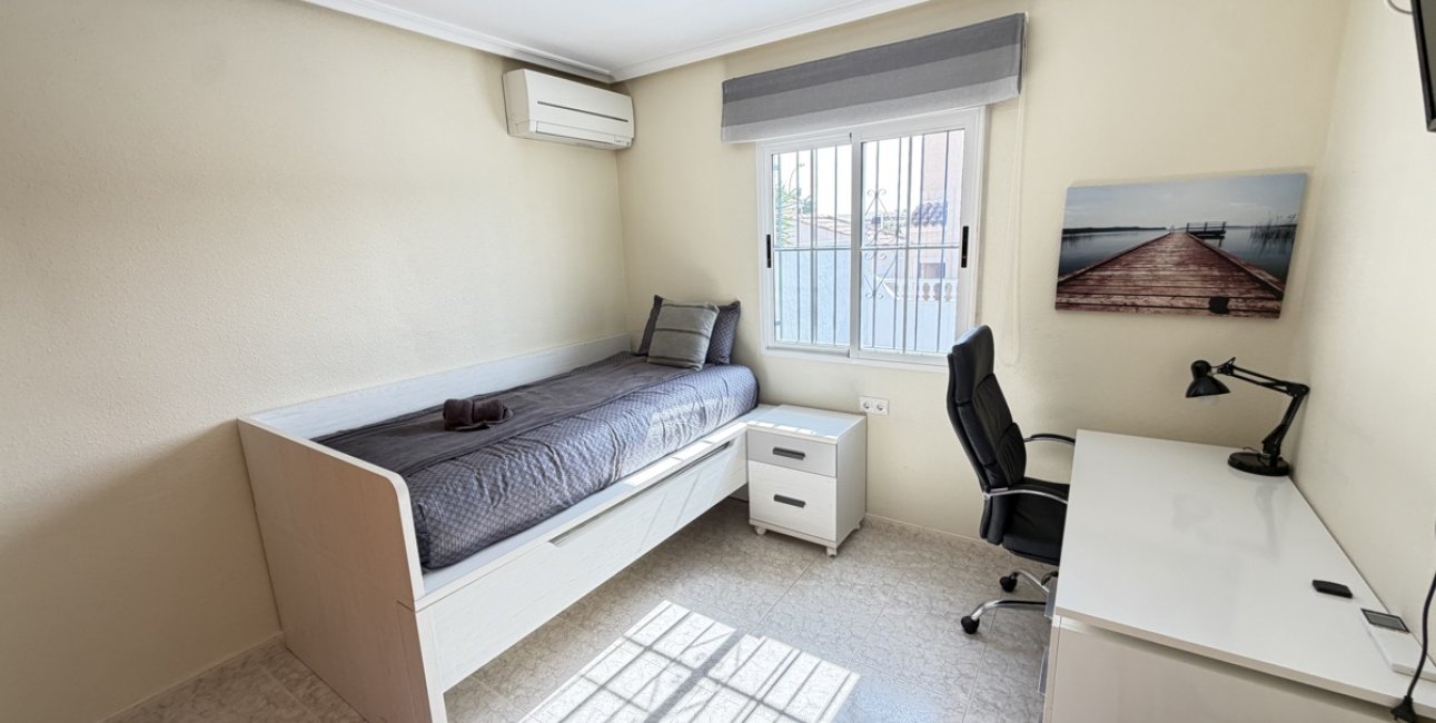 Resale - Villa -
Orihuela Costa - El Galan