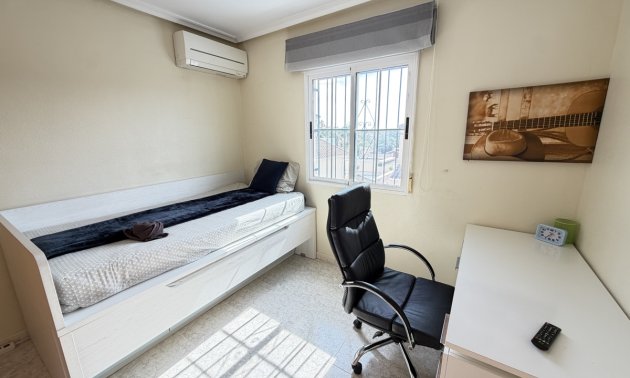 Resale - Villa -
Orihuela Costa - El Galan