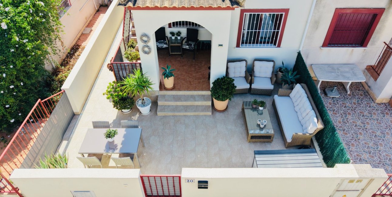 Resale - Townhouse -
Daya Vieja - Daya Vieja - Town