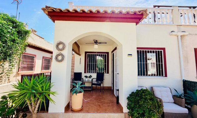Resale - Townhouse -
Daya Vieja - Daya Vieja - Town